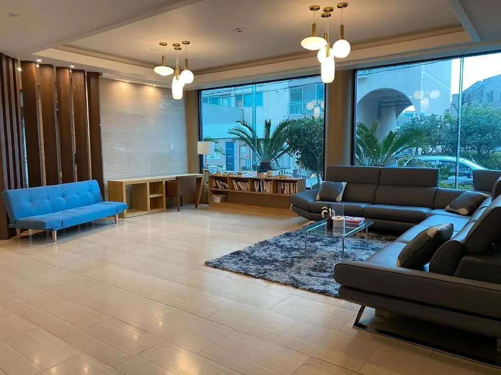 Emerald Hotel 済州市