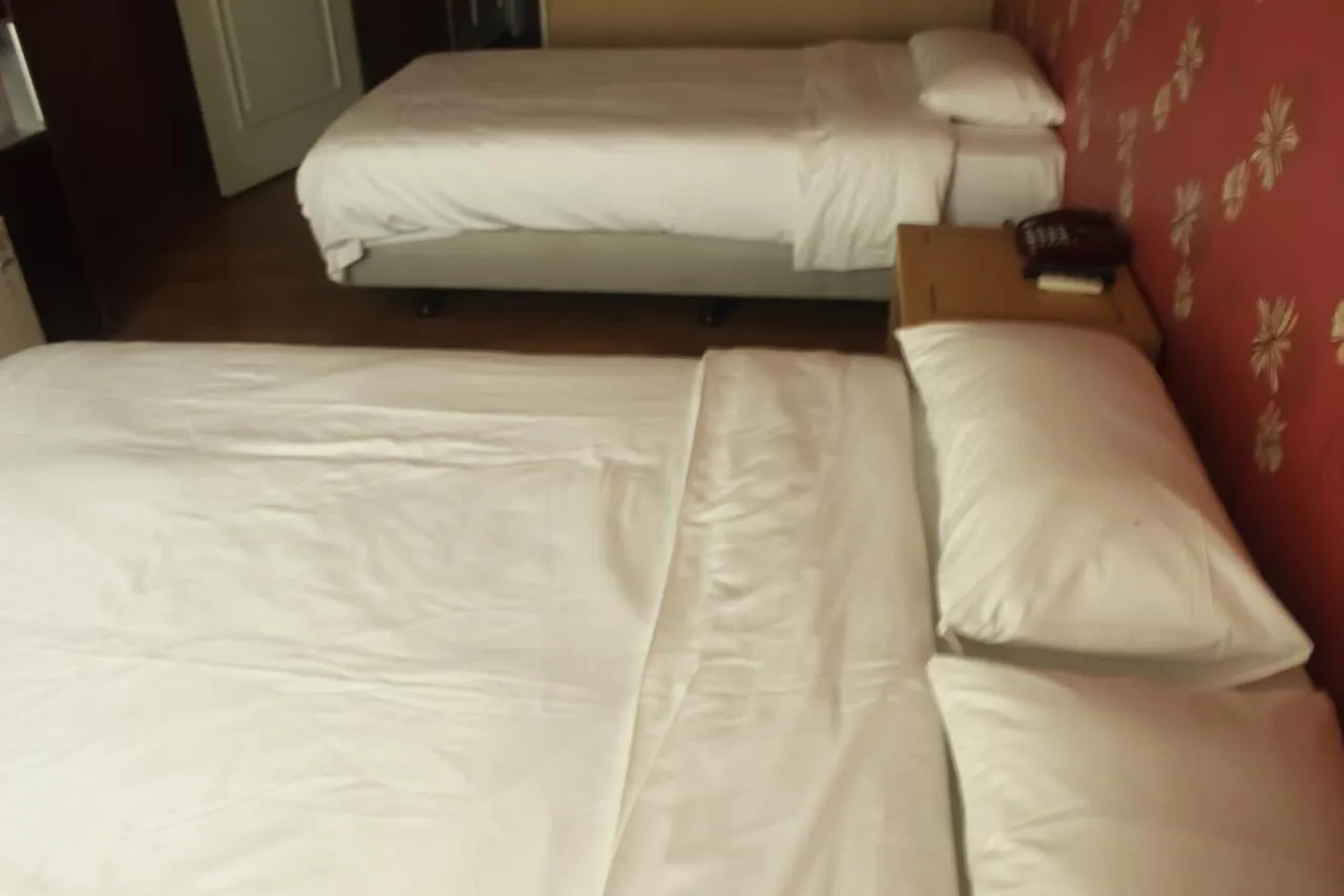 Emerald Hotel 済州市