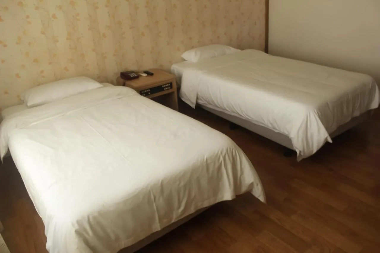 Emerald Hotel 済州市