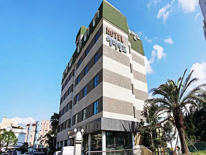 Emerald Hotel 済州市