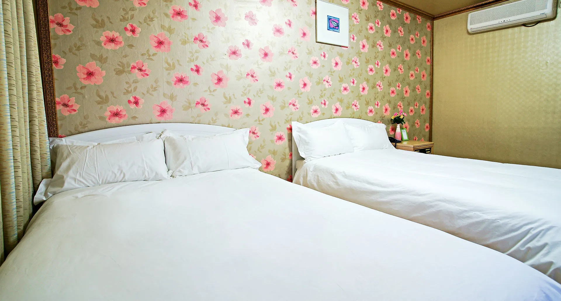 Emerald Hotel Jeju